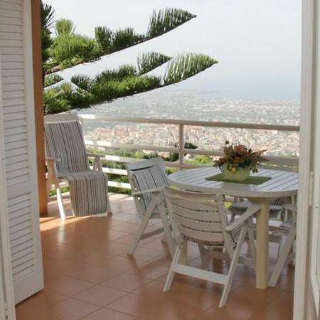 Lomarchi Holiday Home カリーニ エクステリア 写真