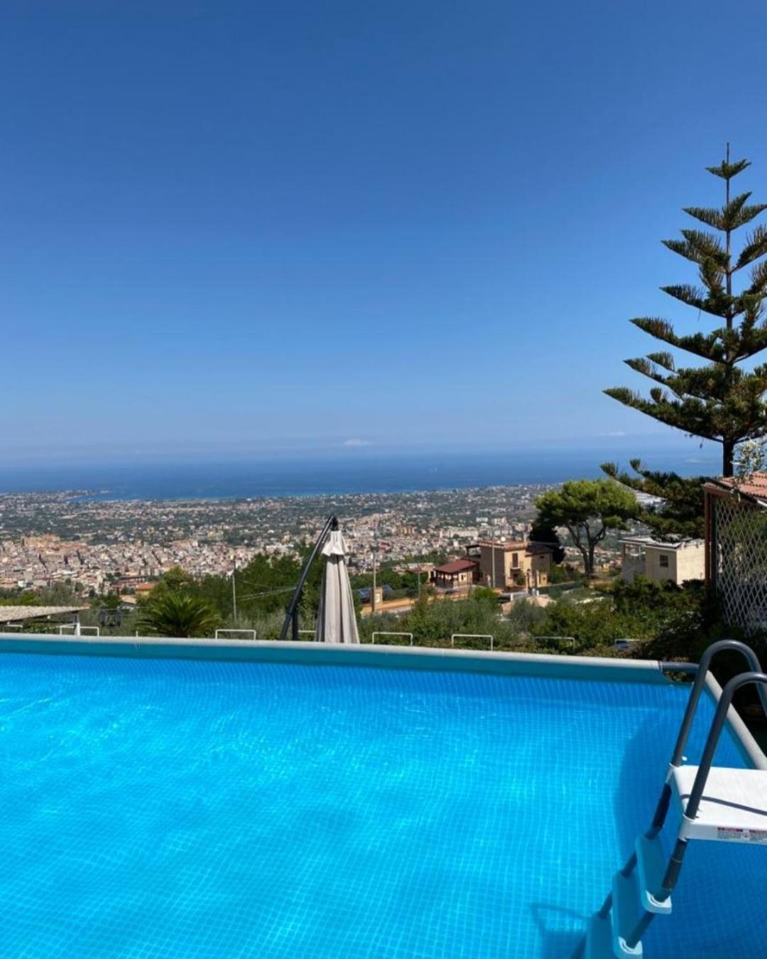 Lomarchi Holiday Home カリーニ 部屋 写真